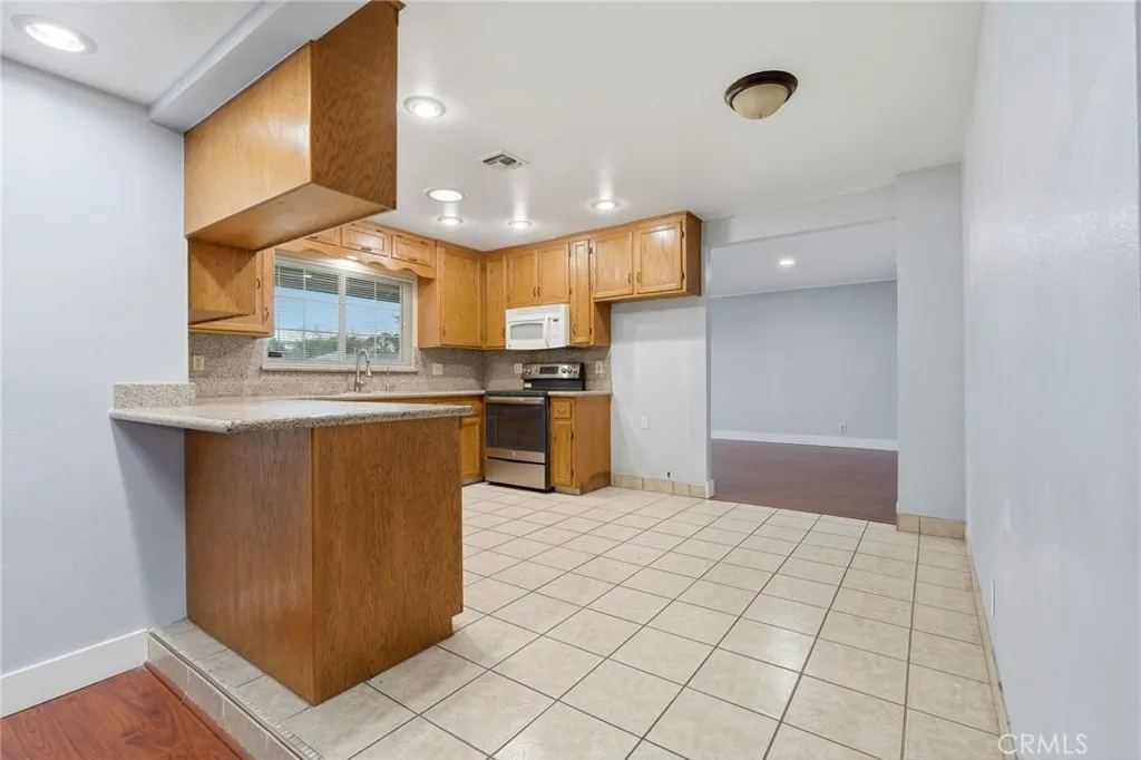 Additional image 43 of 2826 E Hampton Way, Fresno, CA 93726