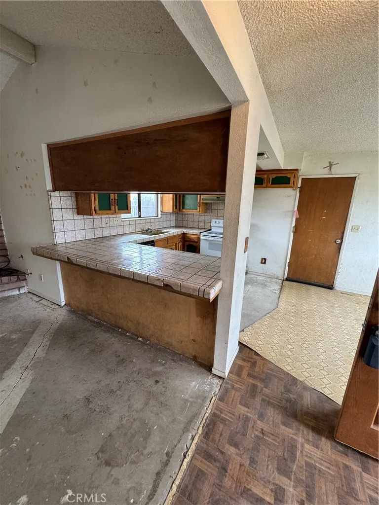 Additional image 34 of 2433 W Clemenceau Ave, Caruthers, CA 93609