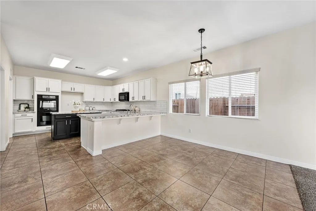 Additional image 92 of 11515 Regarse Dr, Bakersfield, CA 93311