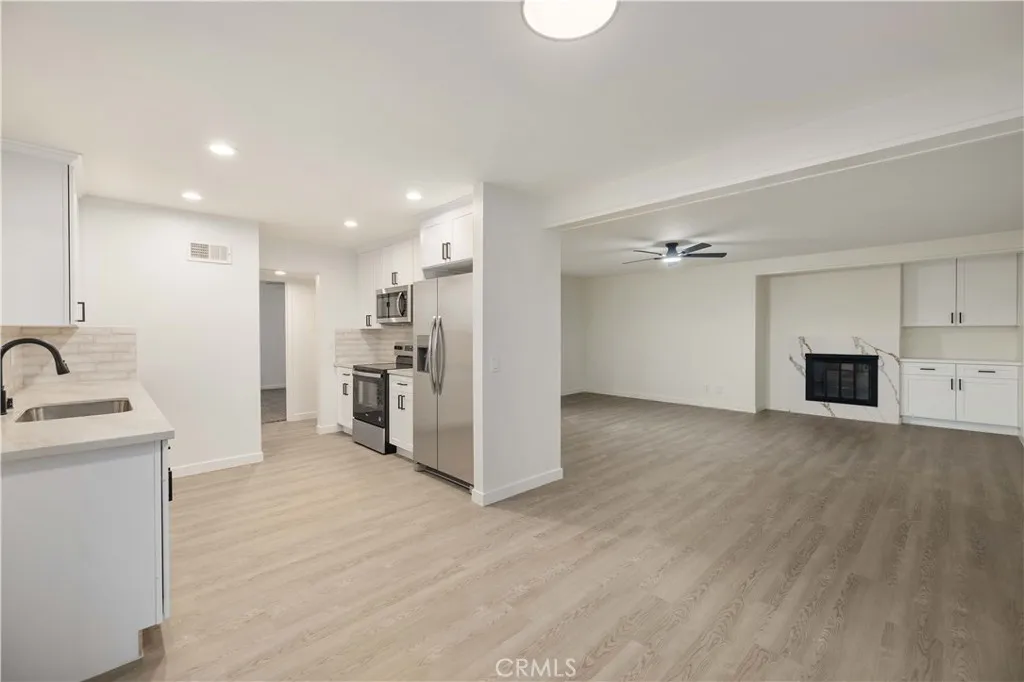 Additional image 6 of 42935 15th Street W Unit 9, Lancaster, CA 93534