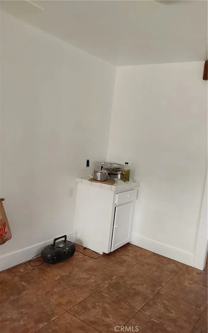 Additional image 52 of 824 W 74th St, Los Angeles, CA 90044