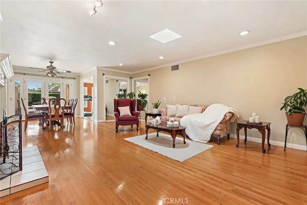 Additional image 5 of 1116 W 21st Street, Santa Ana, CA 92706