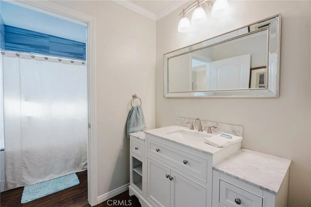 Additional image 120 of 27550 Alta Knoll Dr, Saugus, CA 91350