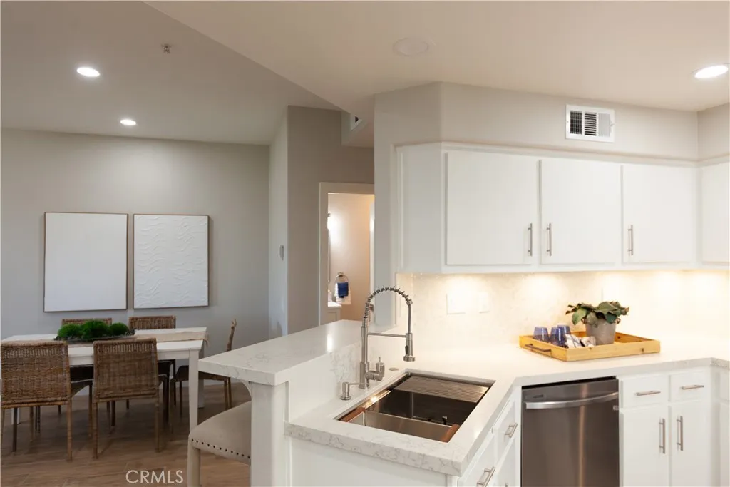 Additional image 29 of 2340 Sunningdale Dr, Tustin, CA 92782