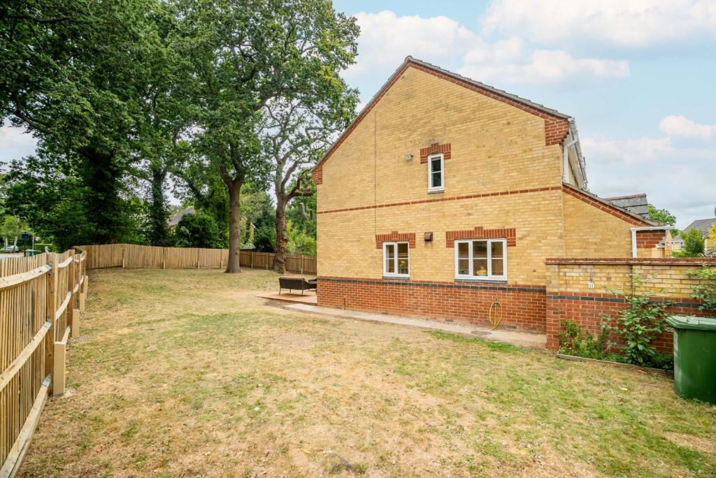 Additional image 21 of St. Barts Close, St. Albans, Hertfordshire, AL4