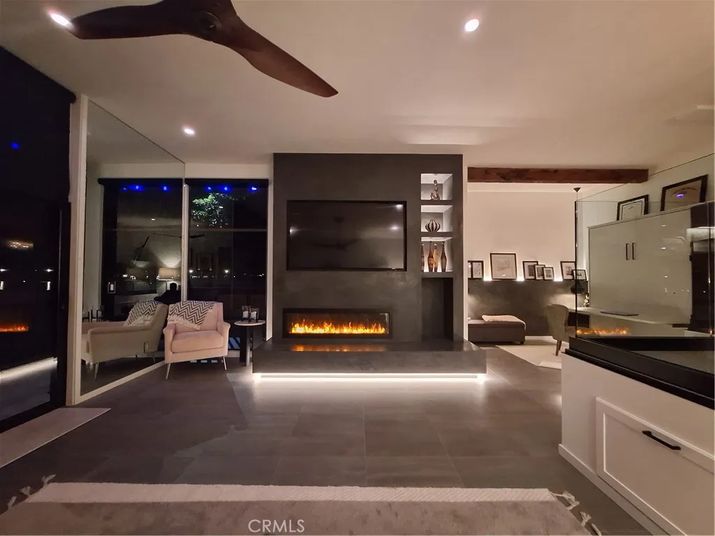 Additional image 17 of 5118 Marina Pacifica Dr S, Long Beach, CA 90803