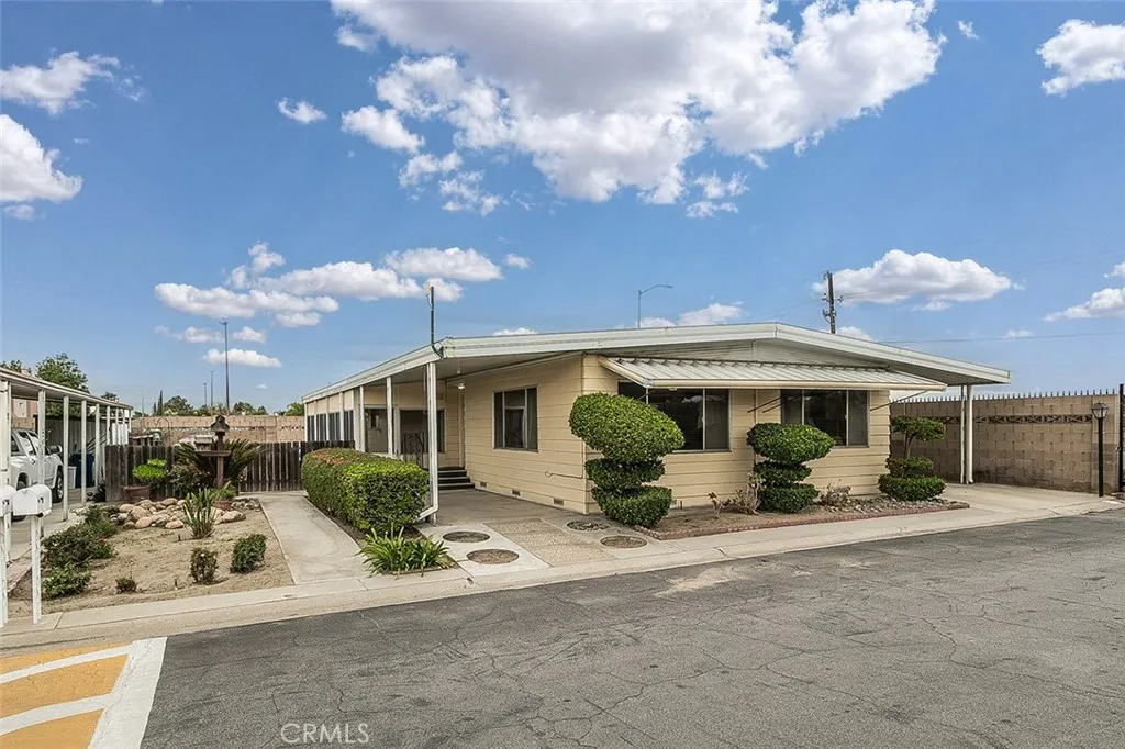 Additional image 3 of 1701 Dinuba Avenue Unit 1, Selma, CA 93662