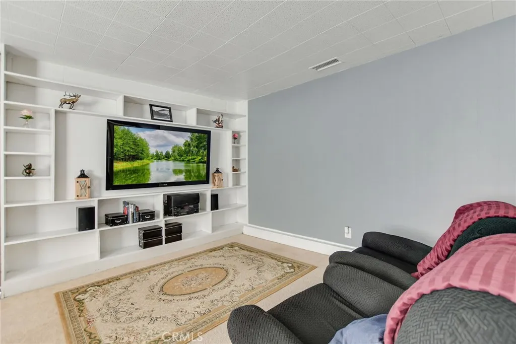 Additional image 90 of 2904 Sterling St, Pomona, CA 91767