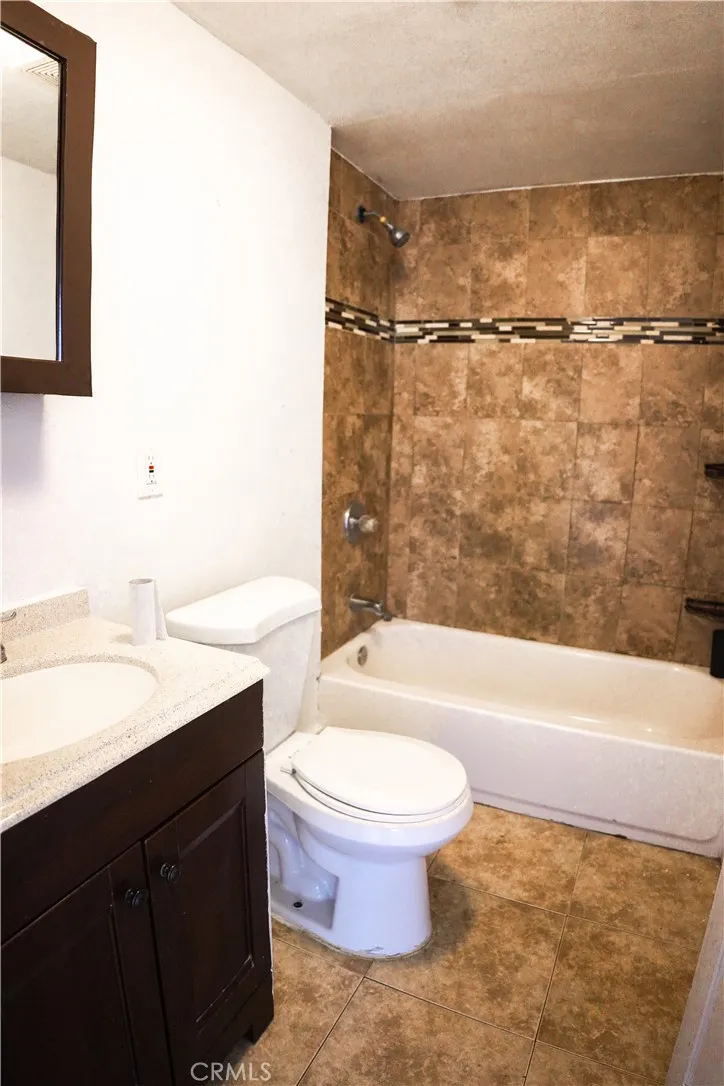 Additional image 52 of 1102 W 53rd Street, Los Angeles, CA 90037