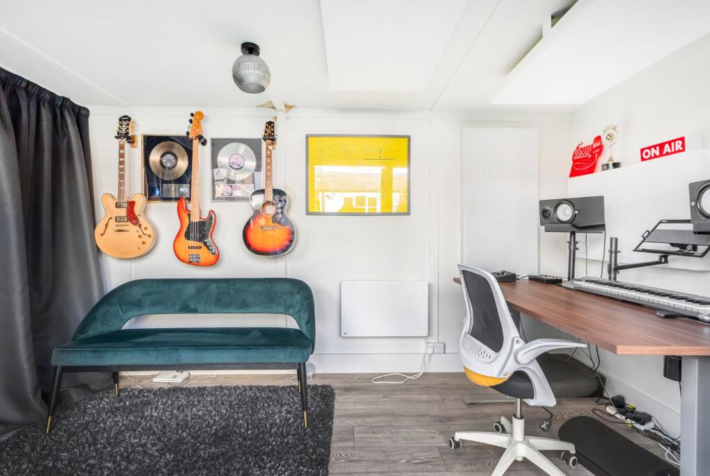 Additional image 20 of Carlisle Avenue, St. Albans, Hertfordshire, AL3