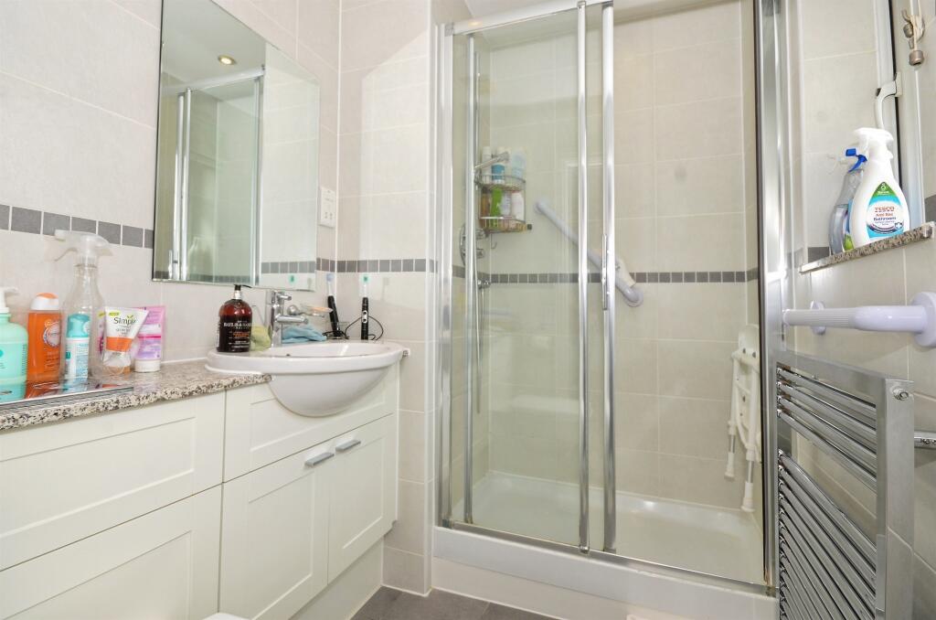 Additional image 11 of Jays Close, Bricket Wood, St. Albans