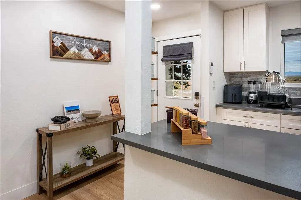 Additional image 5 of 1160 Barbara Ave, Thermal, CA 92274