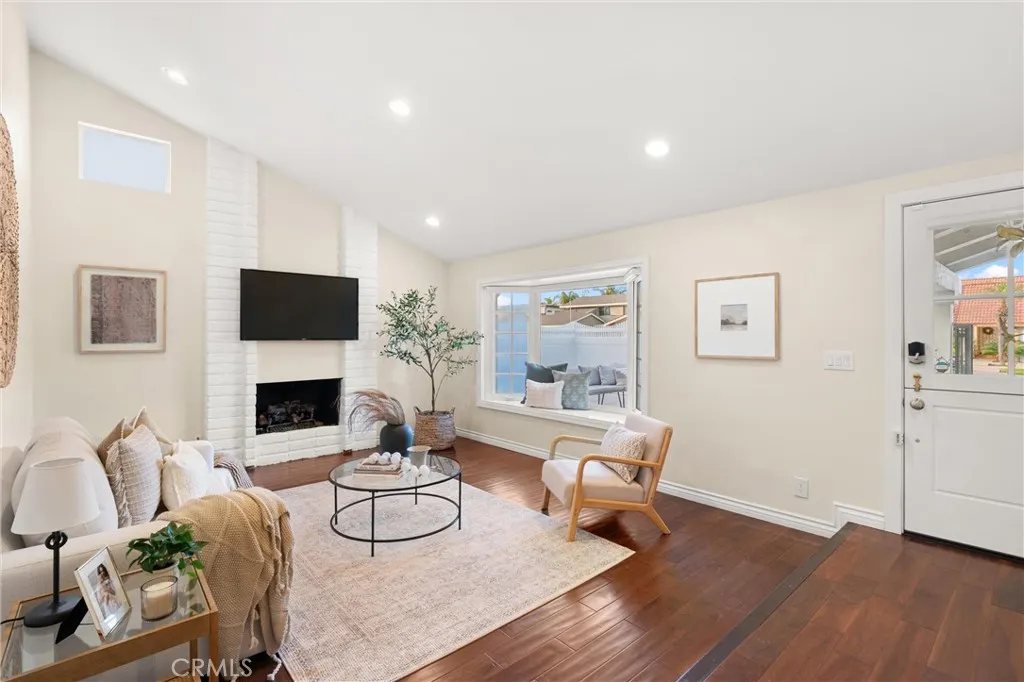 Additional image 47 of 8592 Larkport Drive, Huntington Beach, CA 92646