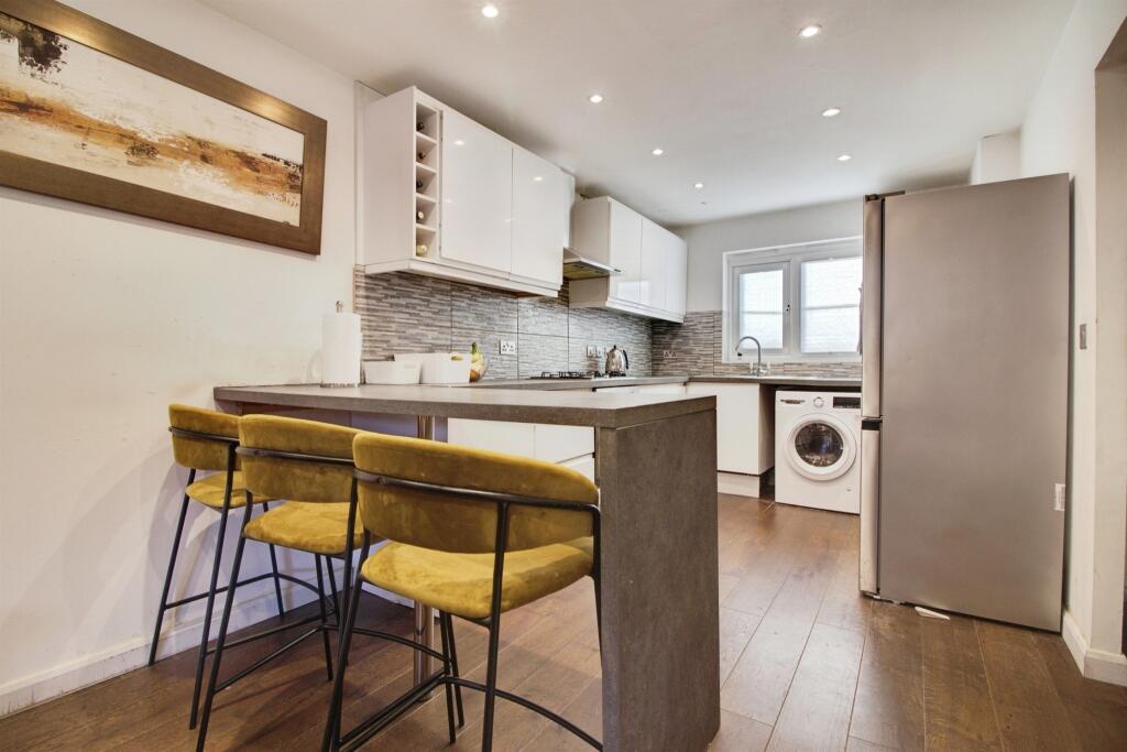 Additional image 5 of Eddington Crescent, WELWYN GARDEN CITY