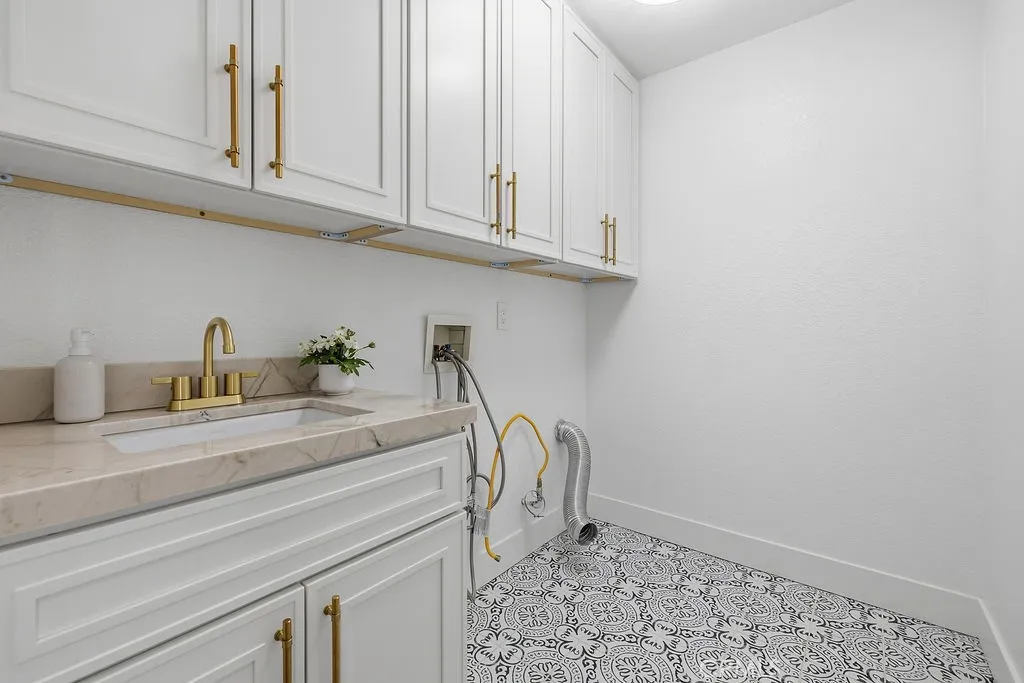 Additional image 84 of 18785 Sahale, Apple Valley, CA 92307