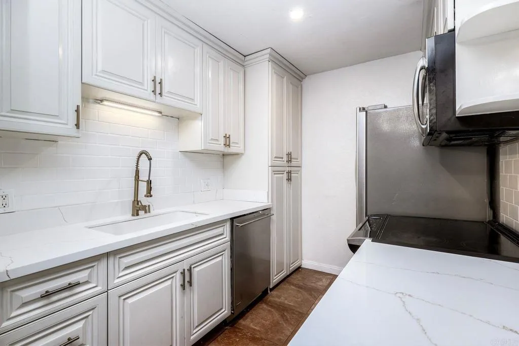 Additional image 16 of 6406 Friars Road, San Diego, CA 92108