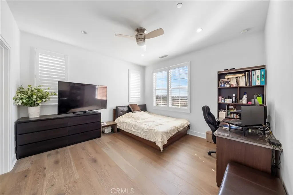 Additional image 29 of 137 Trumpet Flower, Irvine, CA 92618