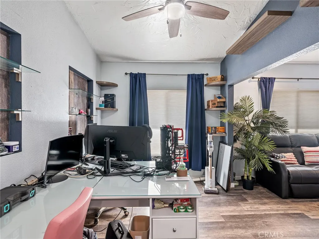 Additional image 17 of 13826 Wawona Rd, Apple Valley, CA 92307