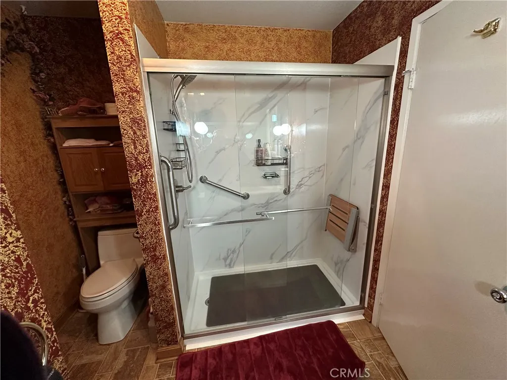 Additional image 45 of 554 Keys Blvd, Clearlake Oaks, CA 95423