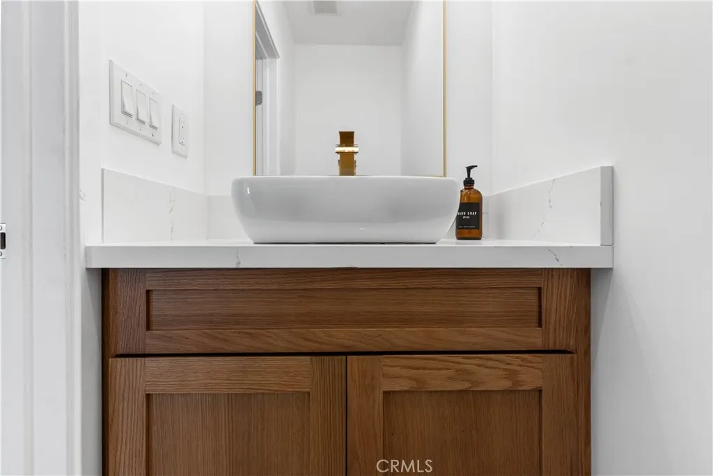 Additional image 14 of 4908 W 109th Street, Inglewood, CA 90304