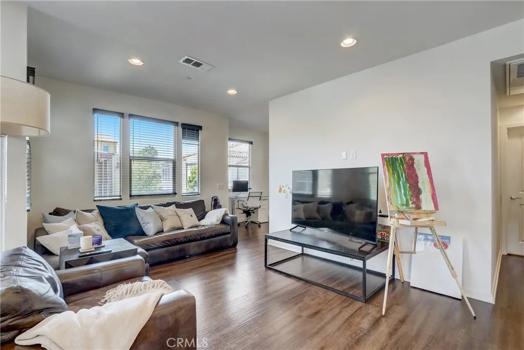 Additional image 5 of 44 Hoya St, Rancho Mission Viejo, CA 92694