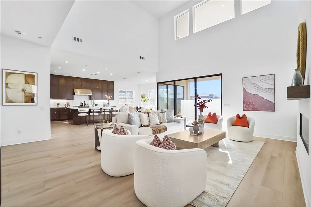 Additional image 18 of 27392 Dialogue Way, Valencia, CA 91381