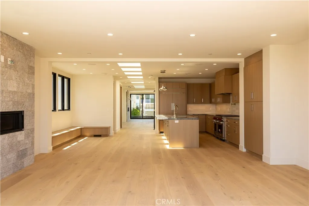 Additional image 84 of 404 16th Street, Manhattan Beach, CA 90266