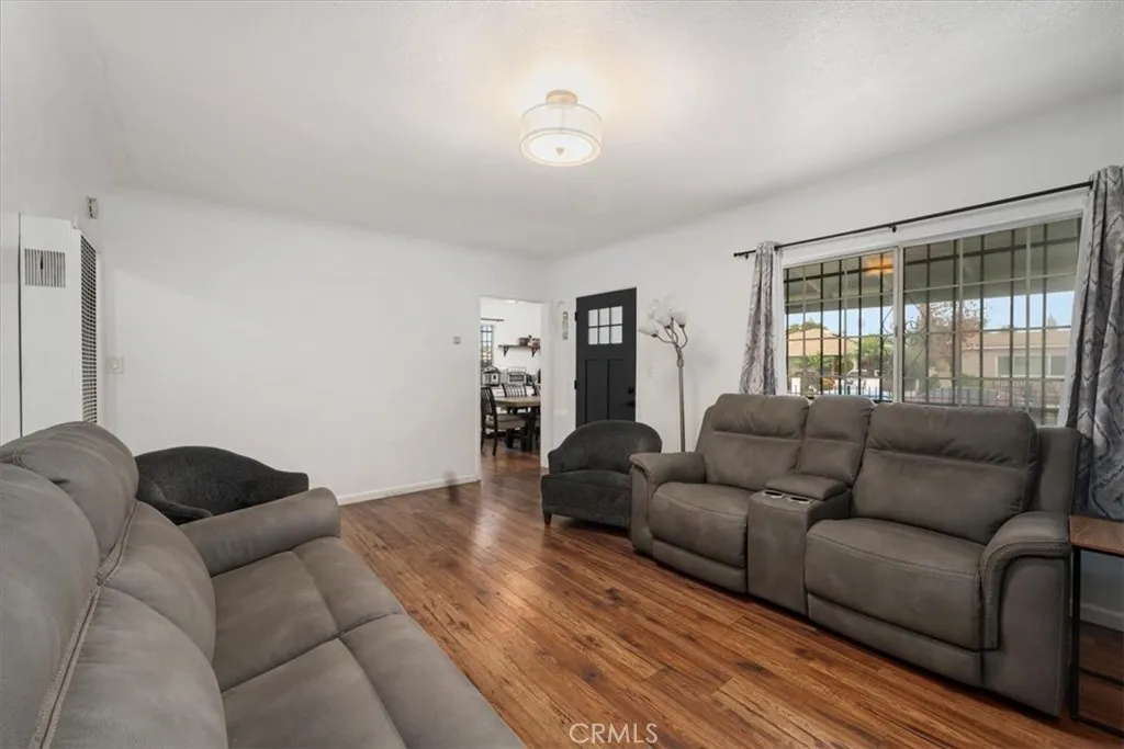 Additional image 12 of 1701 N Pearl Avenue, Compton, CA 90221