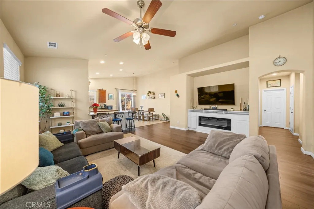 Additional image 5 of 9214 Cadbury Dr, Bakersfield, CA 93311