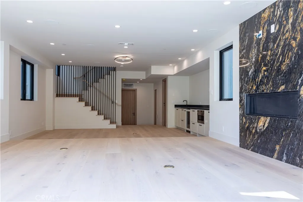 Additional image 60 of 404 16th Street, Manhattan Beach, CA 90266