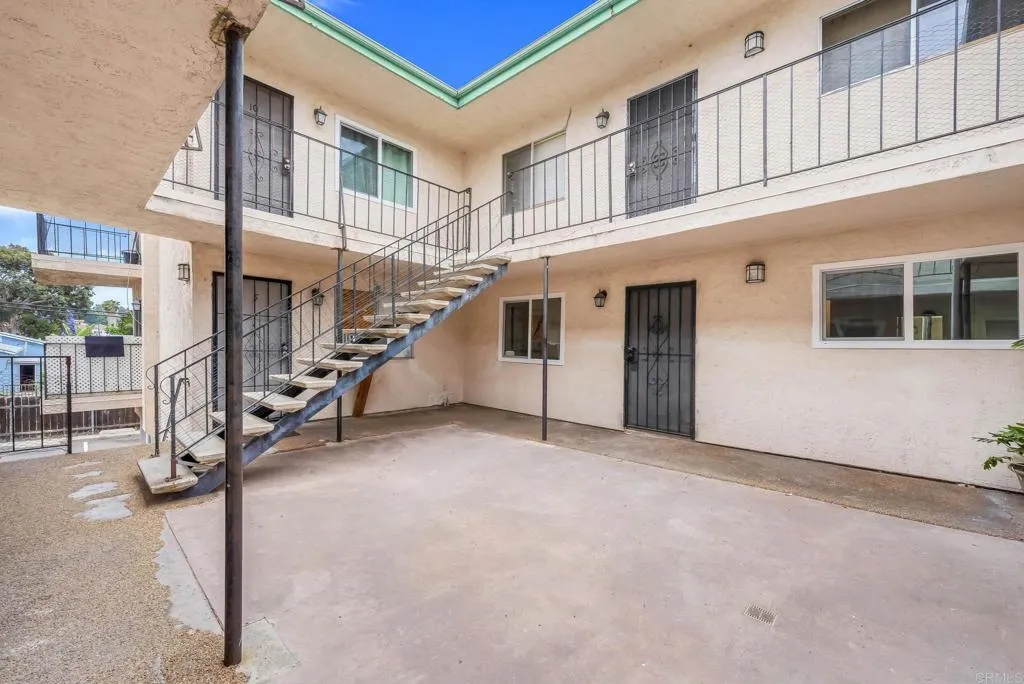 Additional image 37 of 4161 Winona Ave Unit 4, San Diego, CA 92105
