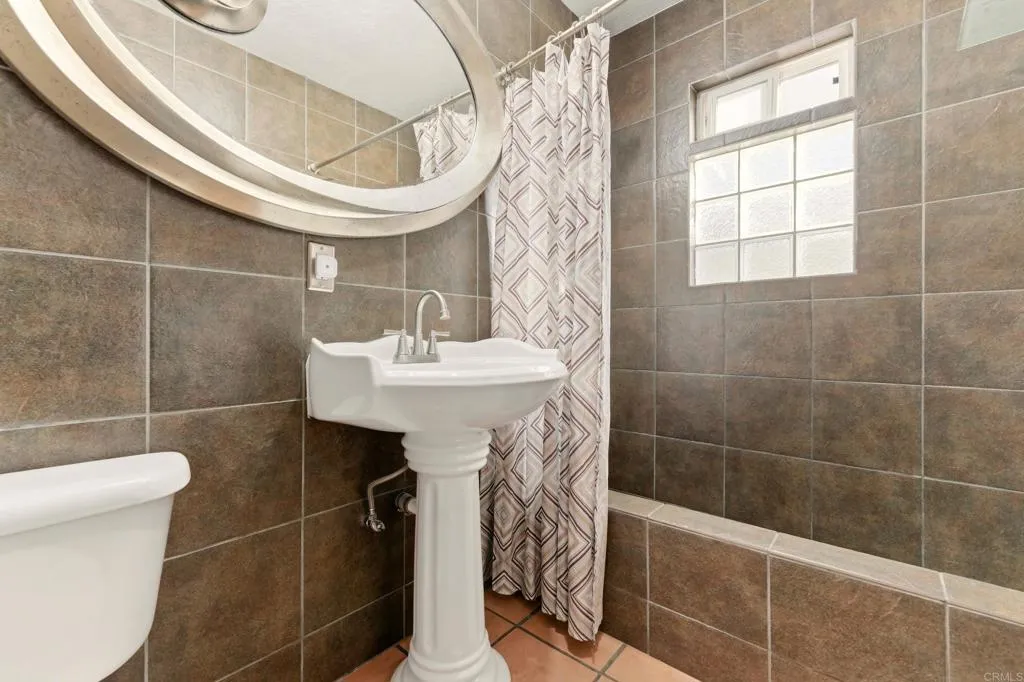 Additional image 78 of 962 Hanover Street, San Diego, CA 92114