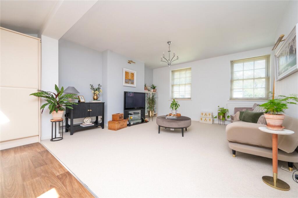 Additional image 13 of Park Street, St. Albans, Hertfordshire