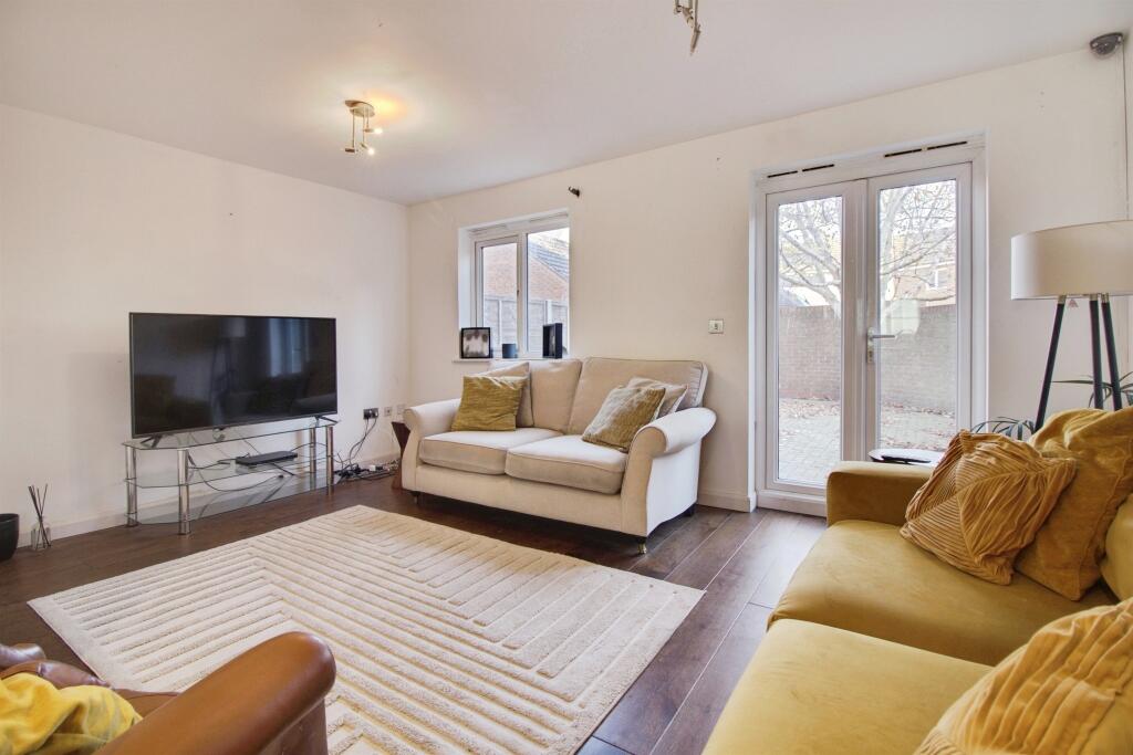 Additional image 18 of Eddington Crescent, WELWYN GARDEN CITY