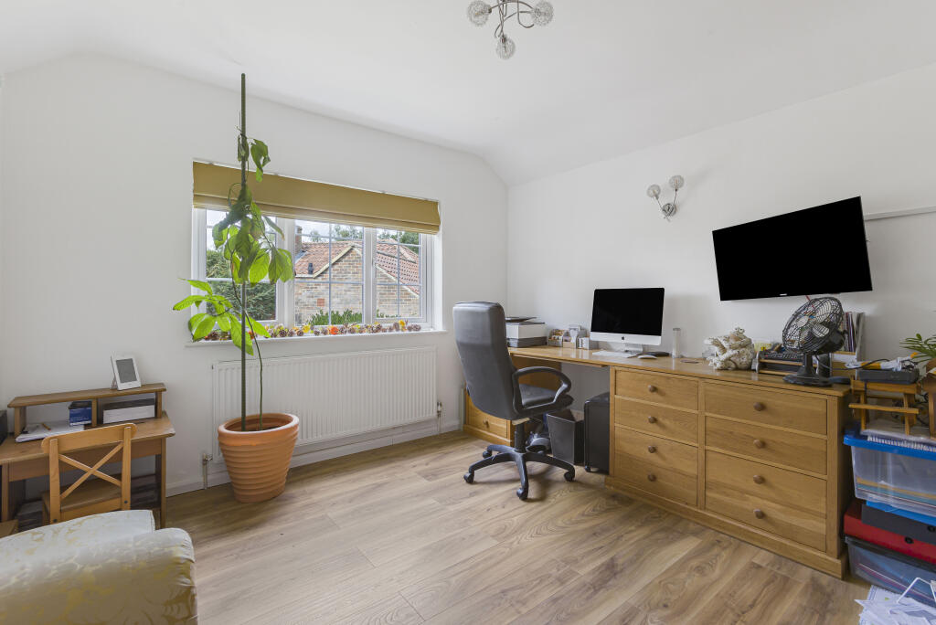 Additional image 16 of Elm Gardens, Welwyn Garden City, Hertfordshire, AL8