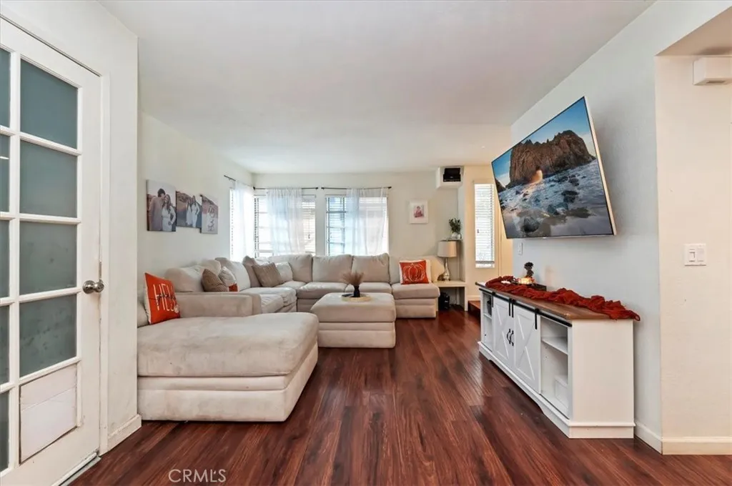 Additional image 9 of 834 Robles Pl, Corona, CA 92882