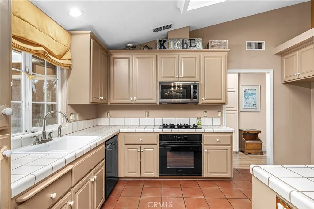 Additional image 13 of 14 Knotts Glen Court, Chico, CA 95926