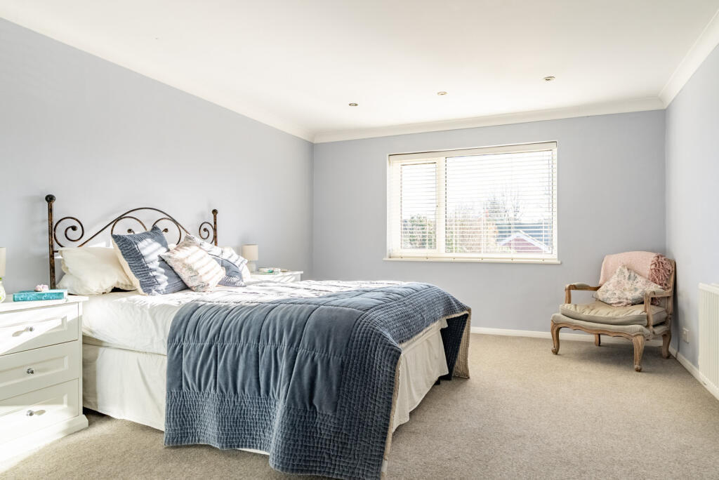 Additional image 11 of Broadfields, Harpenden, Hertfordshire, AL5