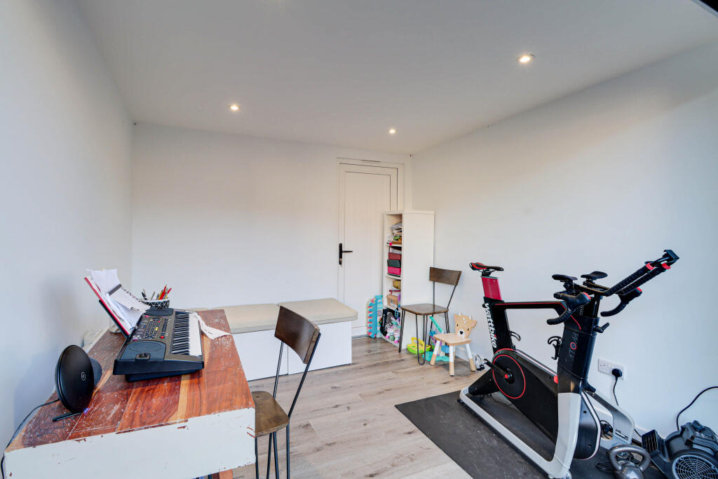 Additional image 17 of Bernard Street, St. Albans, Hertfordshire, AL3