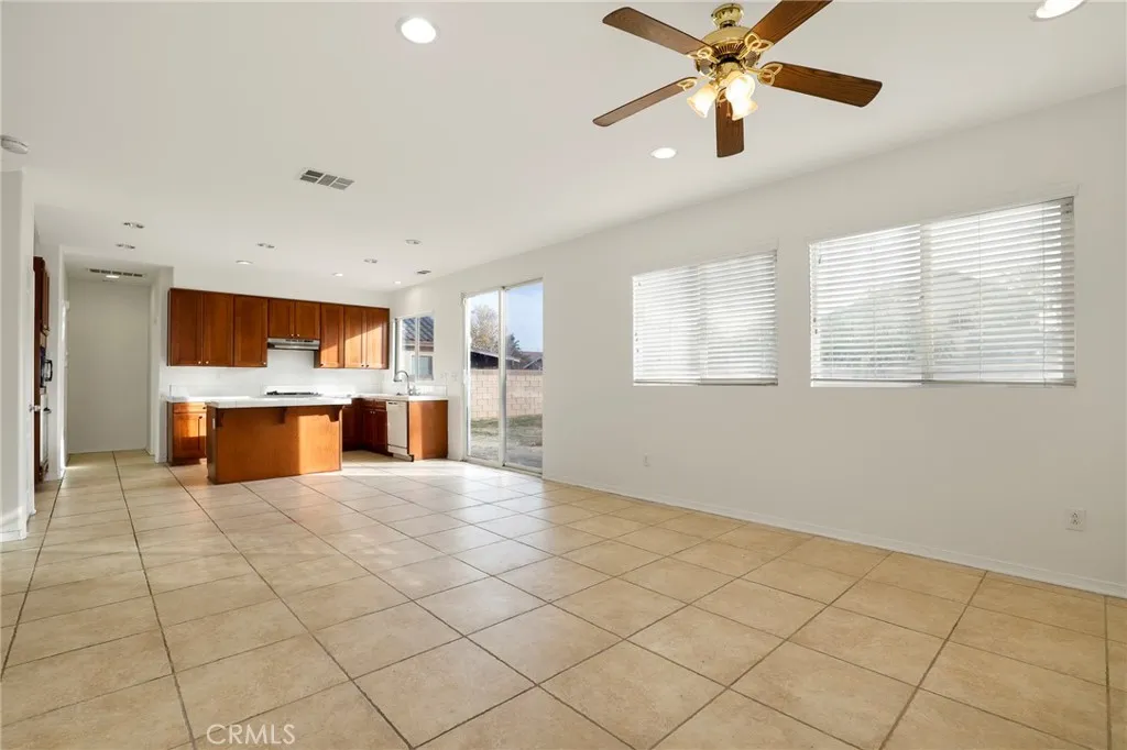Additional image 6 of 1604 E Avenue J2, Lancaster, CA 93535