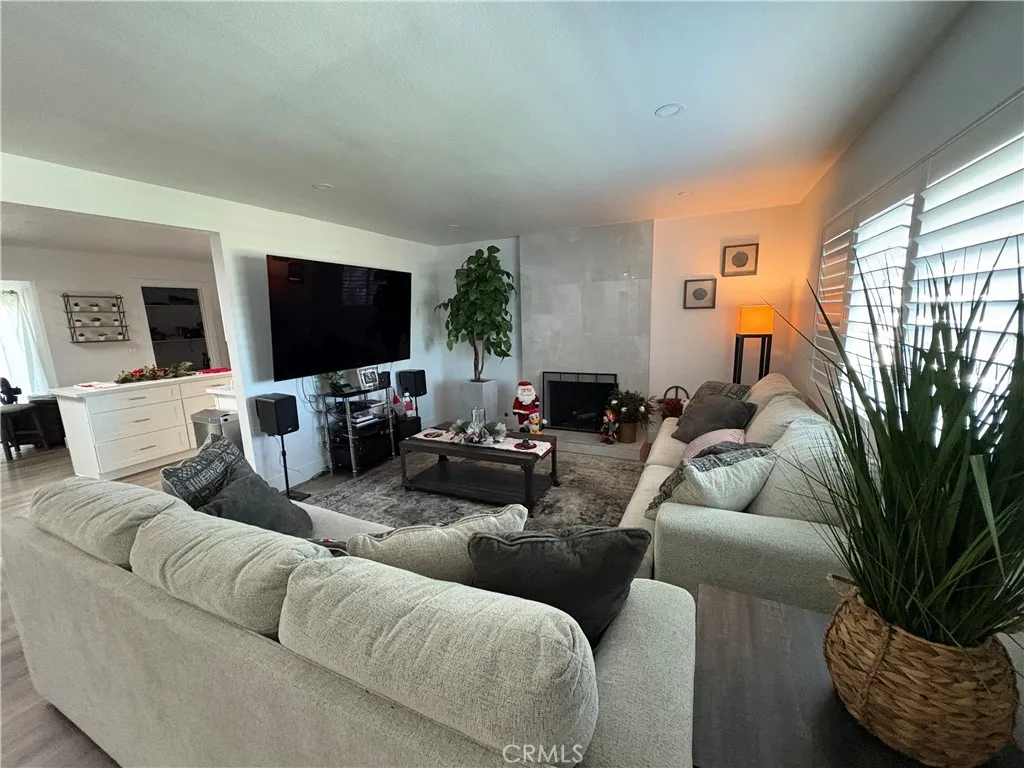 Additional image 5 of 15631 Plymouth Ln, Huntington Beach, CA 92647