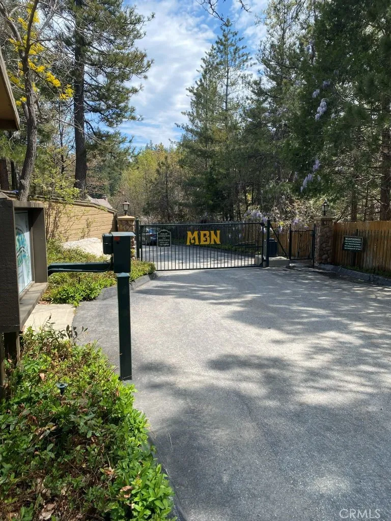 Additional image 36 of 27657 Peninsula Drive Unit 106, Lake Arrowhead, CA 92352