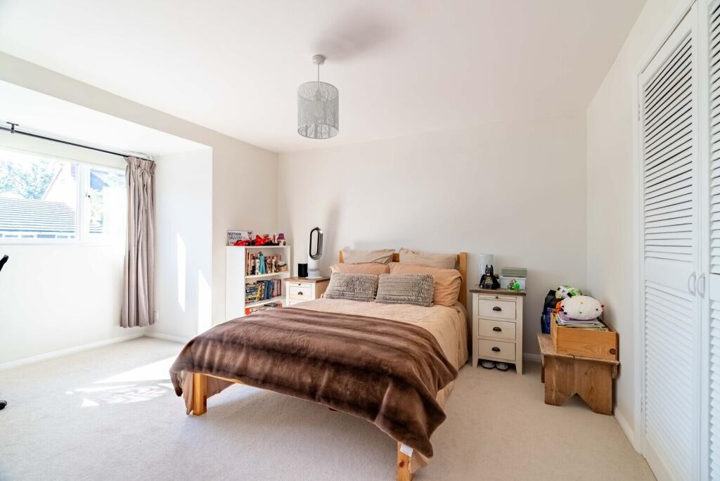 Additional image 11 of Tennyson Road, Harpenden, Hertfordshire, AL5