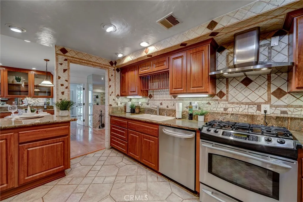 Additional image 12 of 15335 Magnolia Unit 216, Sherman Oaks, CA 91403