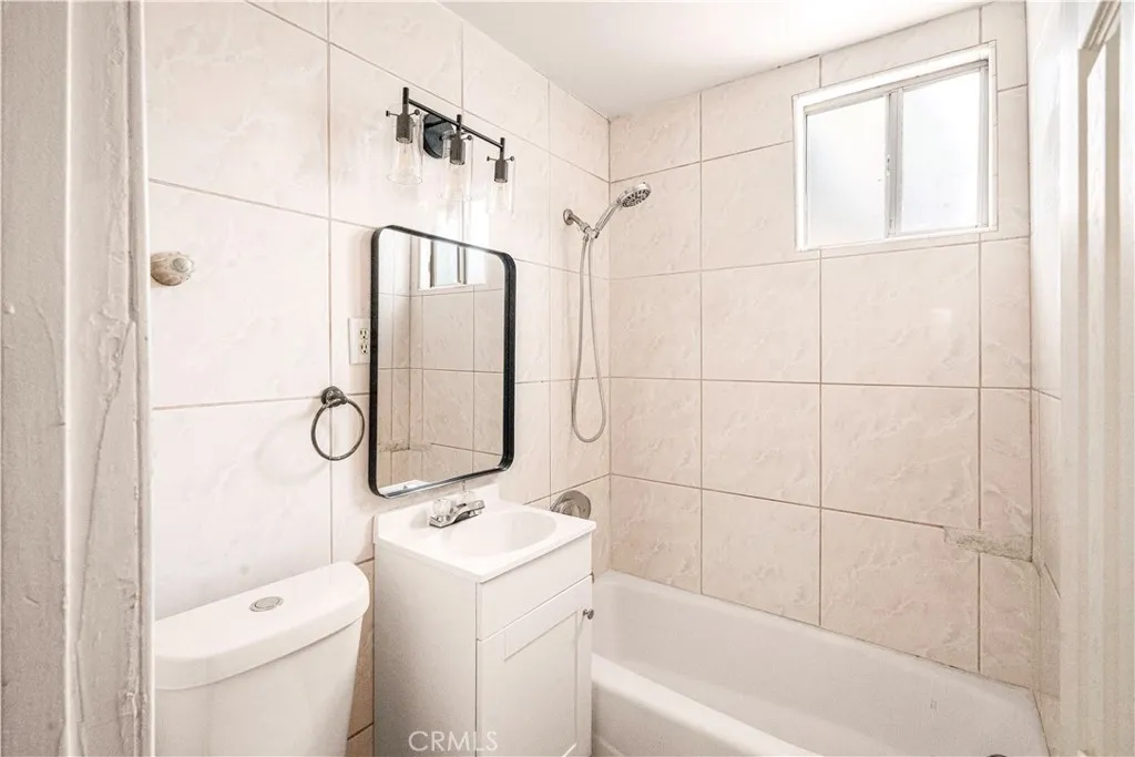 Additional image 25 of 407 4th St, Bakersfield, CA 93304