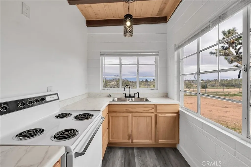 Additional image 9 of 57726 Starlight Mesa Road, Yucca Valley, CA 92284