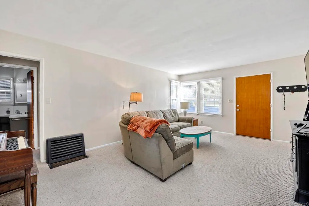 Additional image 6 of 1124 E Campus Way, Hemet, CA 92543