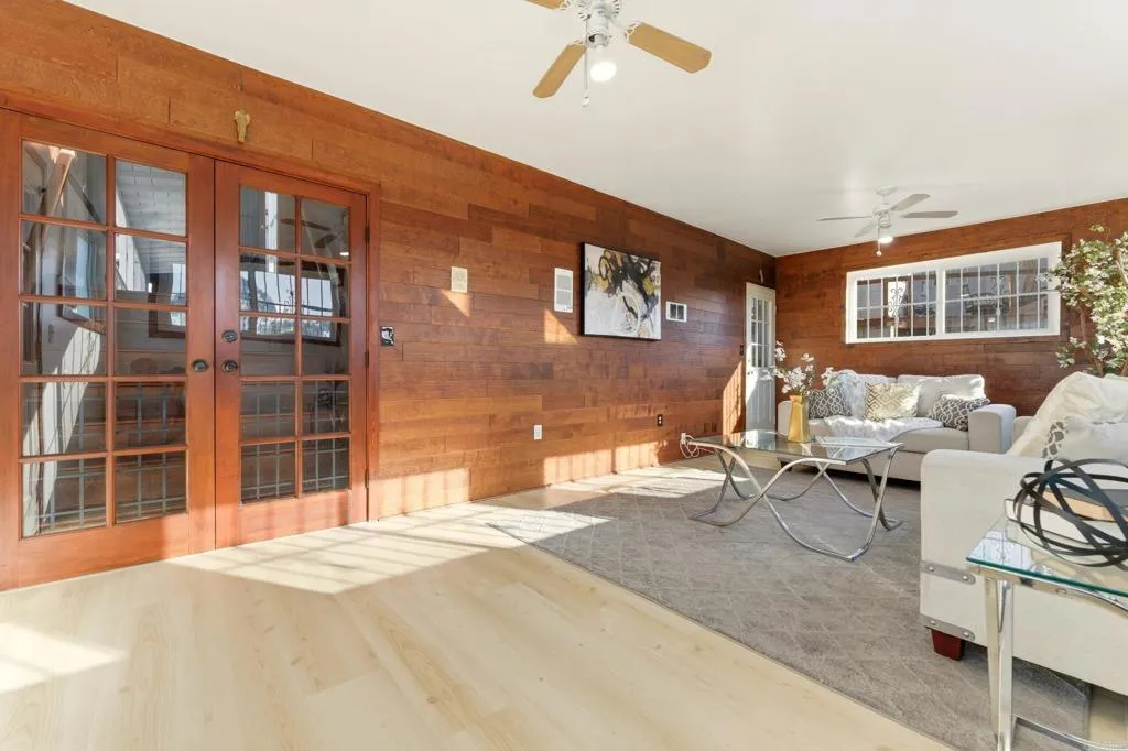 Additional image 89 of 962 Hanover Street, San Diego, CA 92114