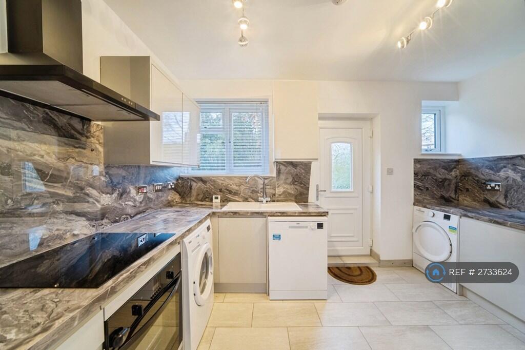 Additional image 5 of Hyde View Road, Harpenden, AL5