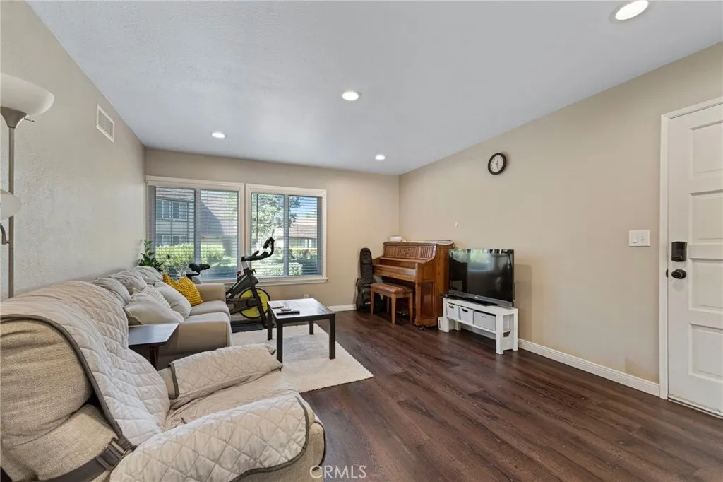 Additional image 6 of 8615 York Cir, La Palma, CA 90623